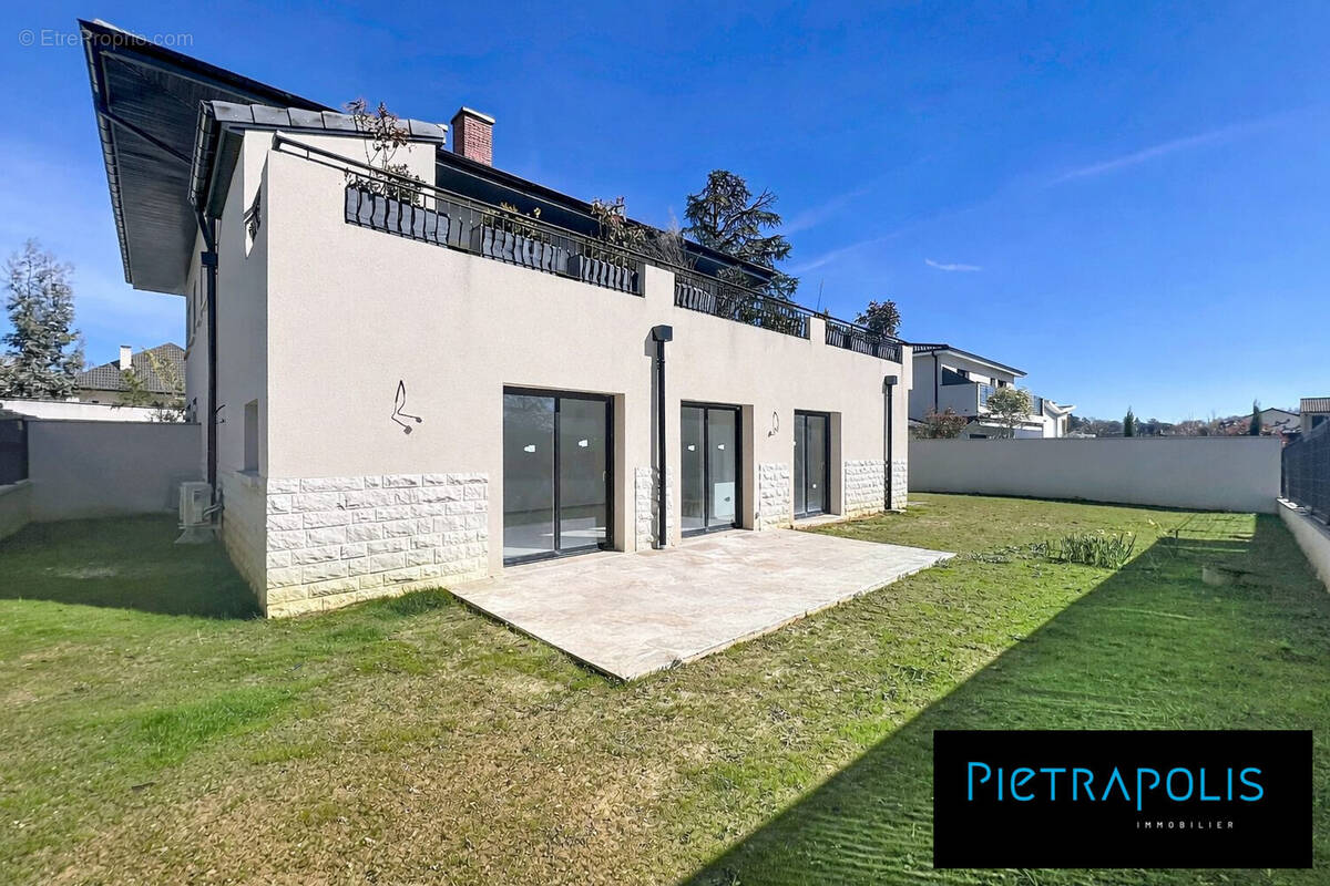 Appartement à FONTAINES-SUR-SAONE