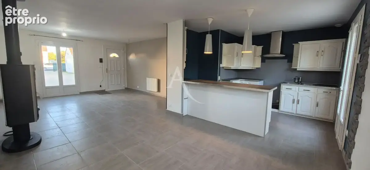 Maison de plain-pied à Mont Près Chambord de 109 m² - photo 2