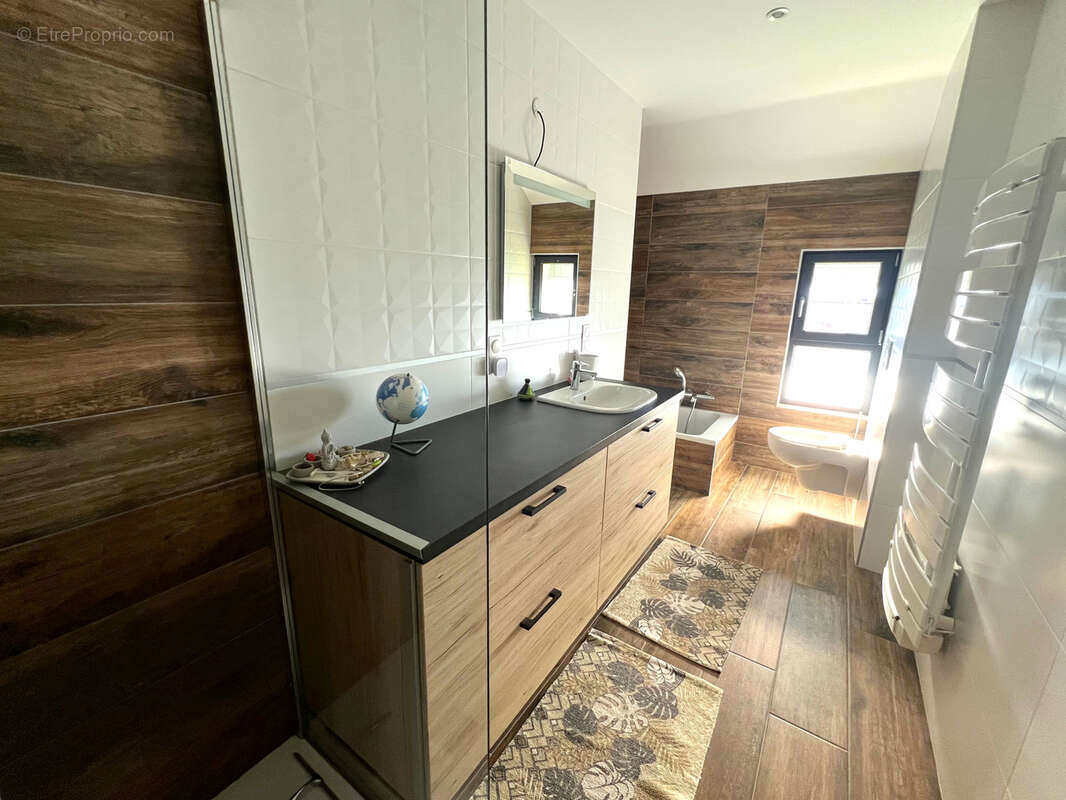 Maison à CHINDRIEUX