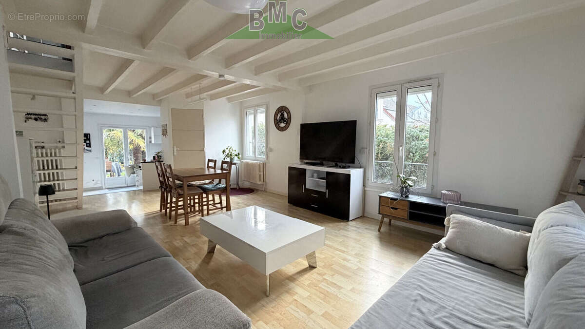 Maison à LE PLESSIS-BOUCHARD