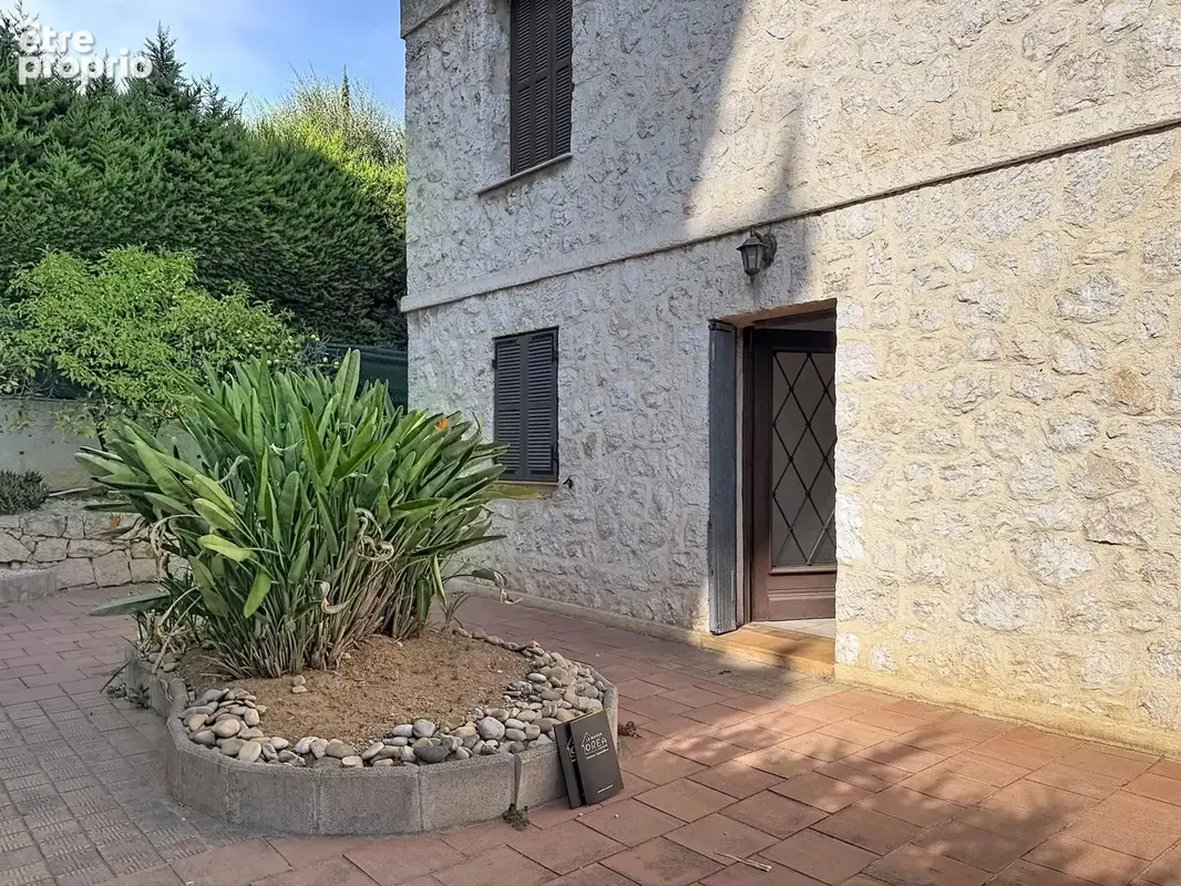 Nice Napoléon III - villa individuelle 140 m² - terrain -double garage. - photo 12