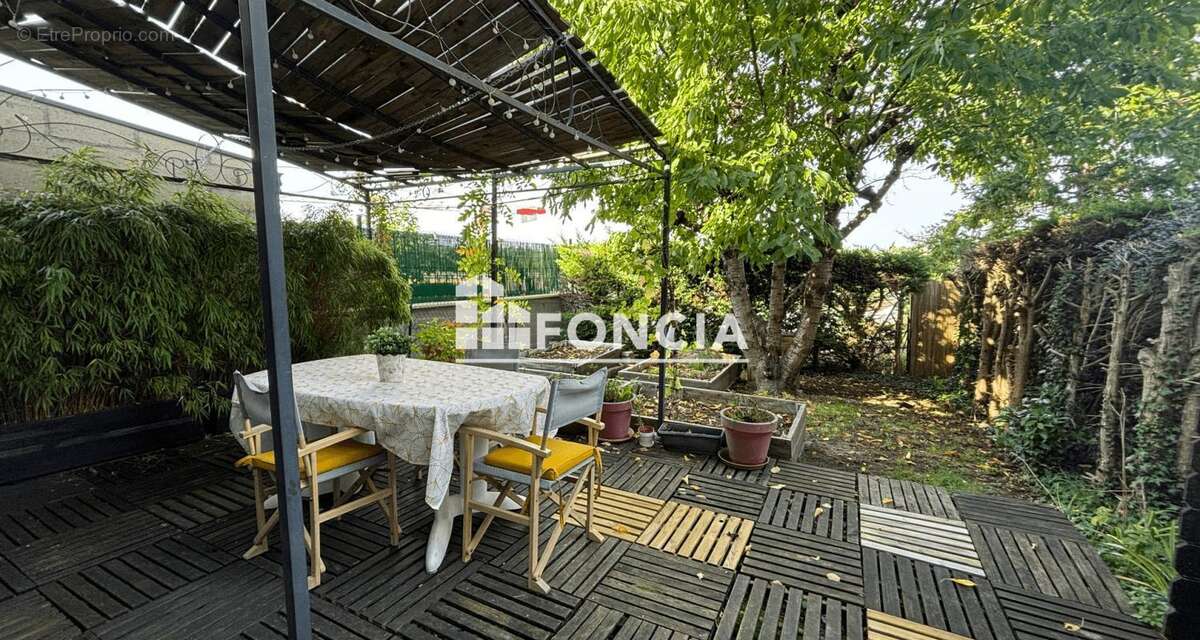 Maison à MANTES-LA-VILLE