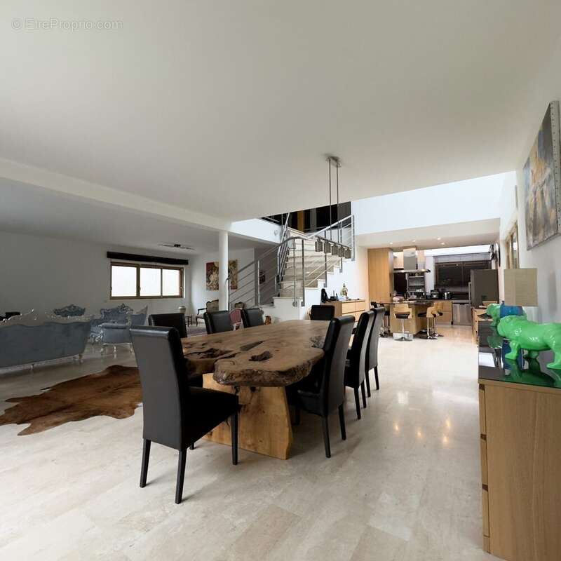 Maison à SUCY-EN-BRIE