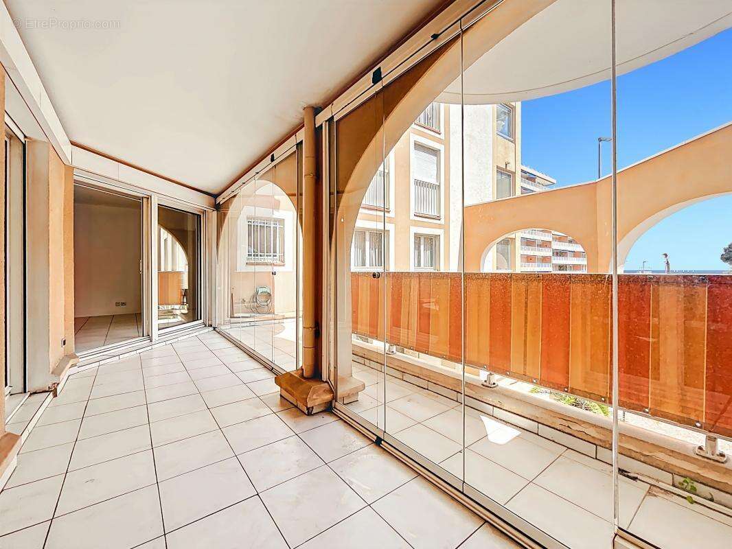 Appartement à FREJUS