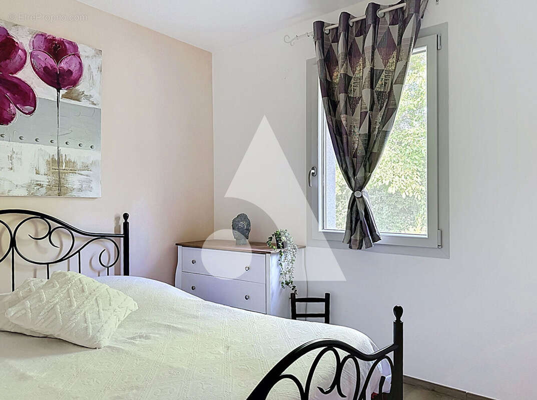 Villa contemporaine d'exception - RAMBAUD (05000) - Type 4 - photo 7