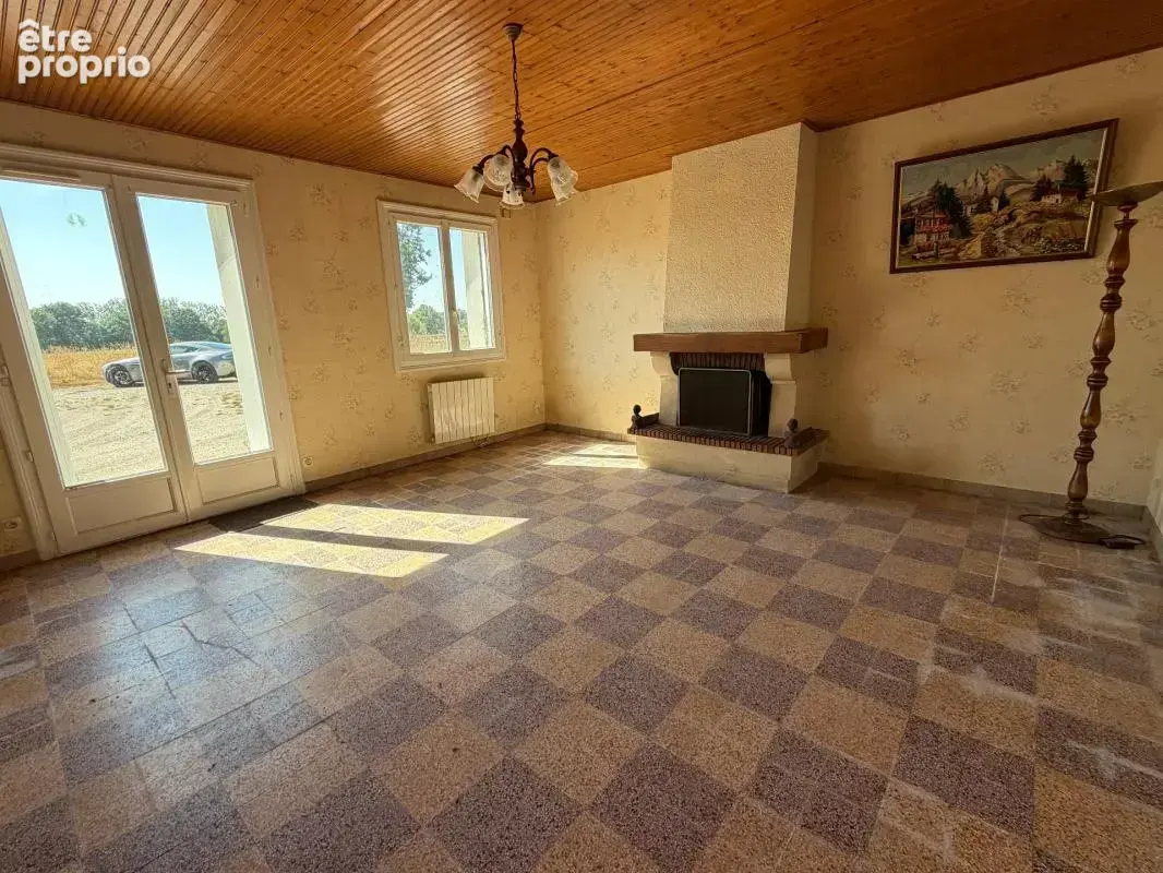 La chapelle achard 85150 avec vue imprenable adorable fermette 3 chambres a rafraichir avec grange - photo 3