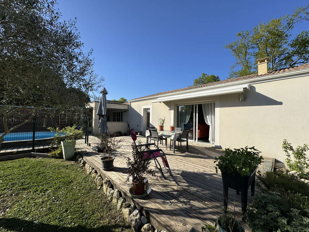 Maison à BAIGNES-SAINTE-RADEGONDE