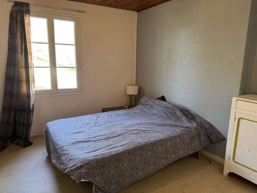 Maison à BRIVES-CHARENSAC