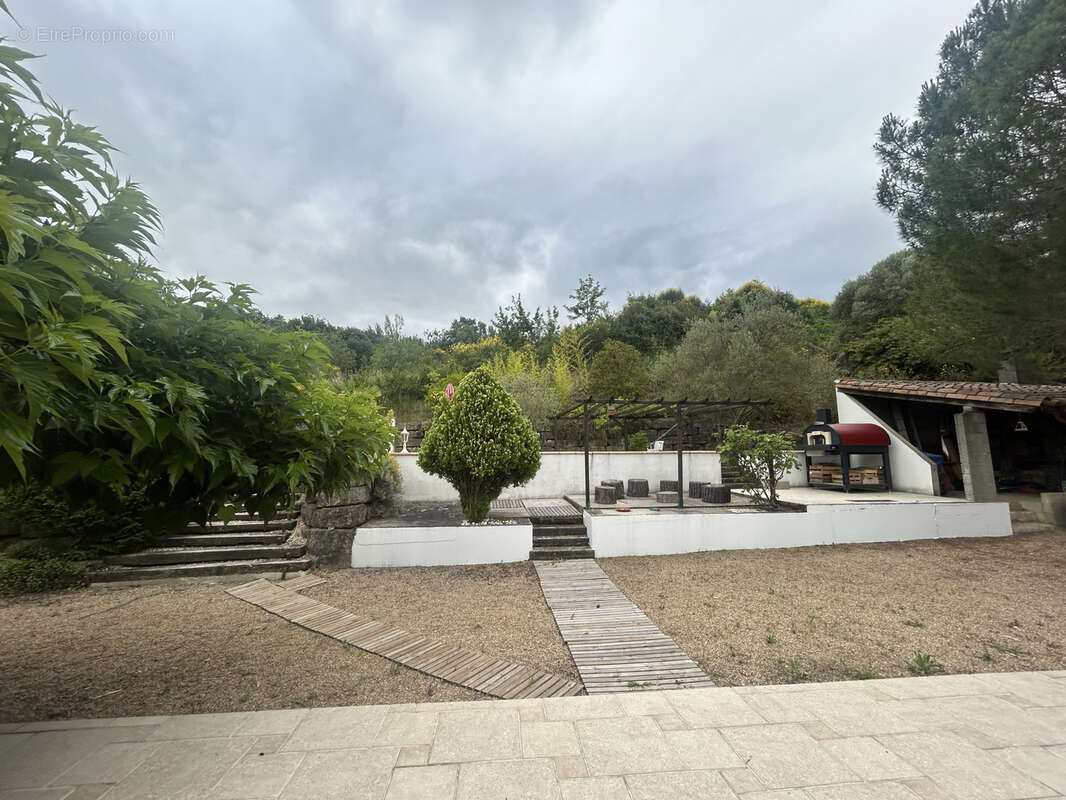 Magrie - Villa de plain-pied sur terrain arboré de 4709m2- Piscine et dépendances - photo 17