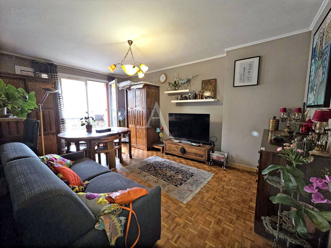 Appartement à CHATILLON