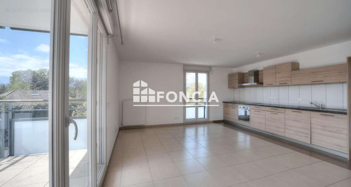 Appartement à FERNEY-VOLTAIRE
