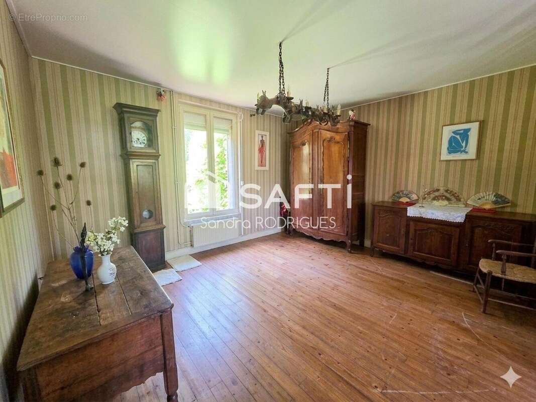Maison 121 m² à Pleine-Selve  - photo 4