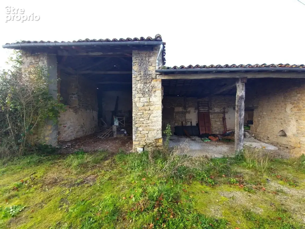 Maison et dépendances dans un hameau, proche de Verfeil - photo 17