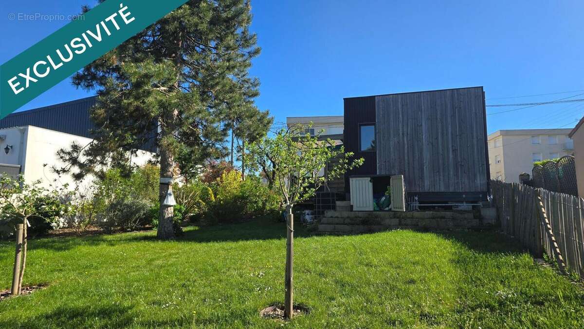 Photo 6 - Maison à LUSSAC-LES-CHATEAUX