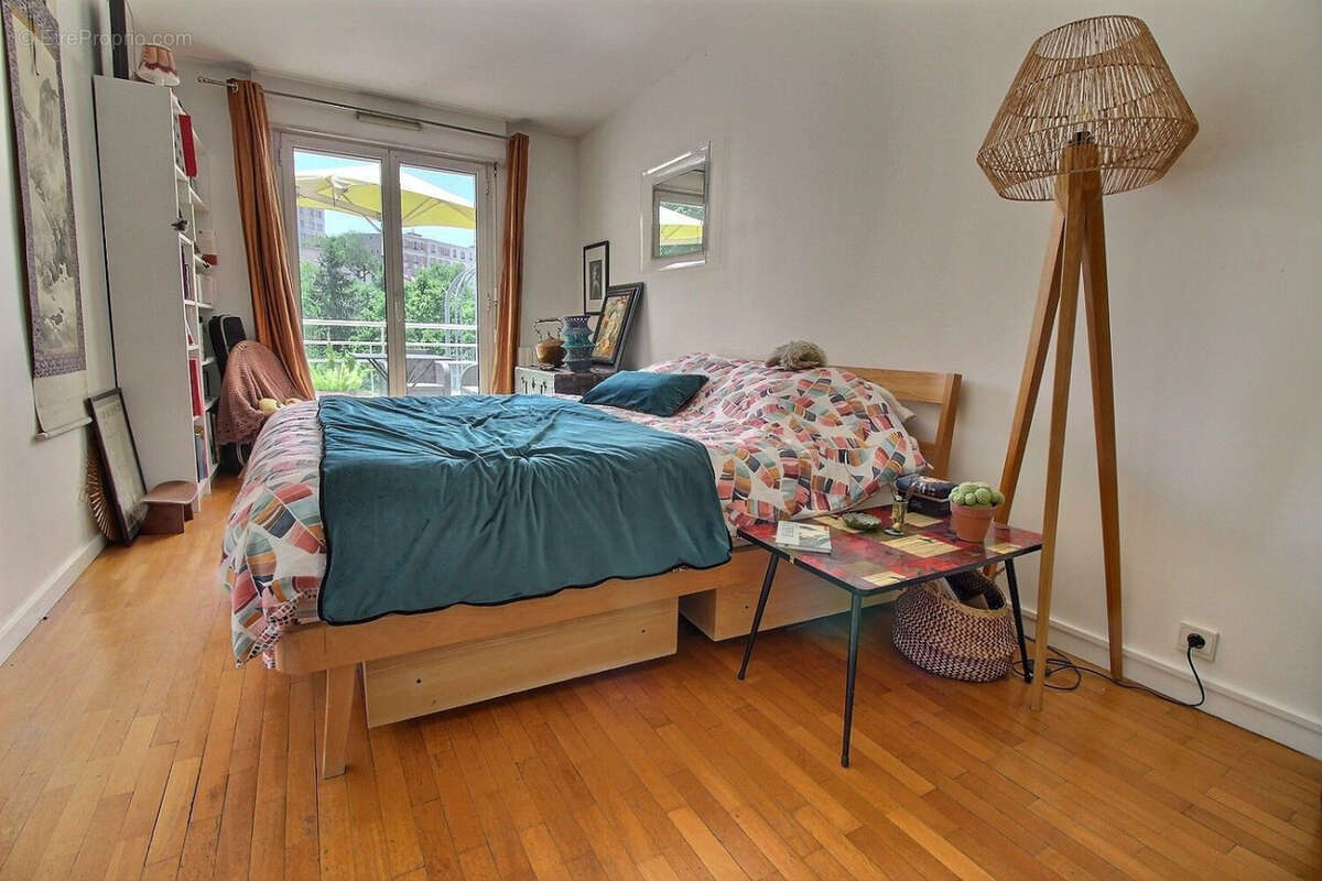 Appartement à ISSY-LES-MOULINEAUX