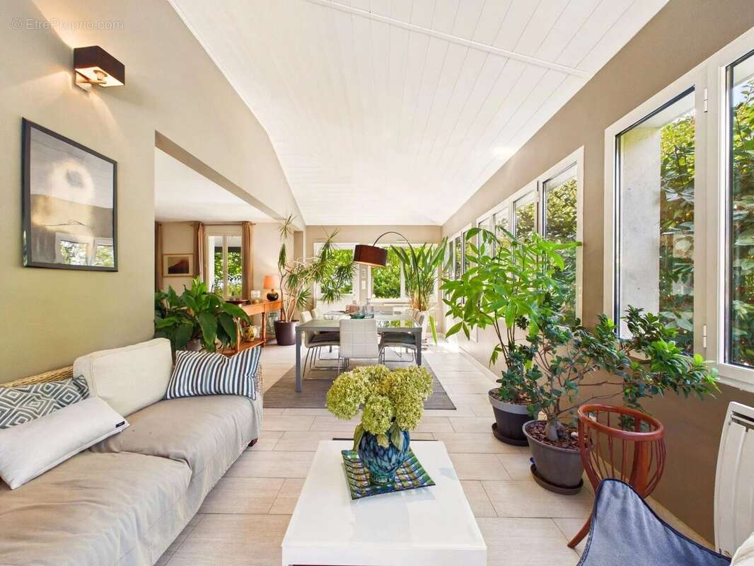 Belle propriété avec piscine et grange aménagée - photo 2