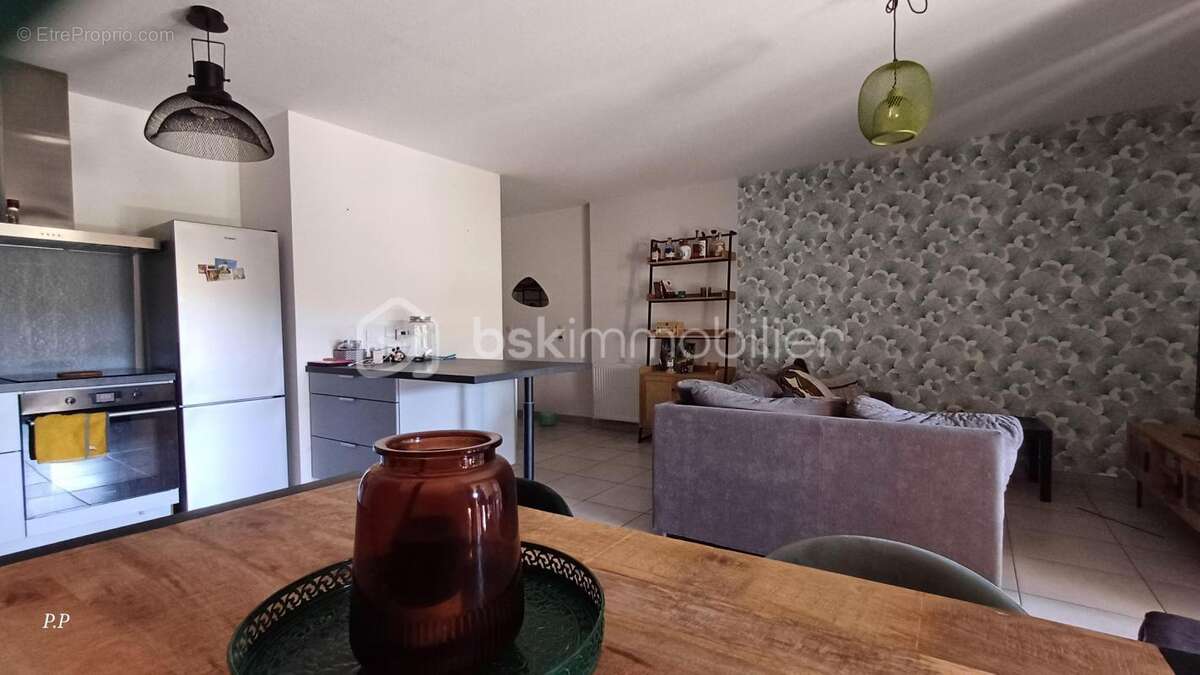 Appartement à JUVIGNAC