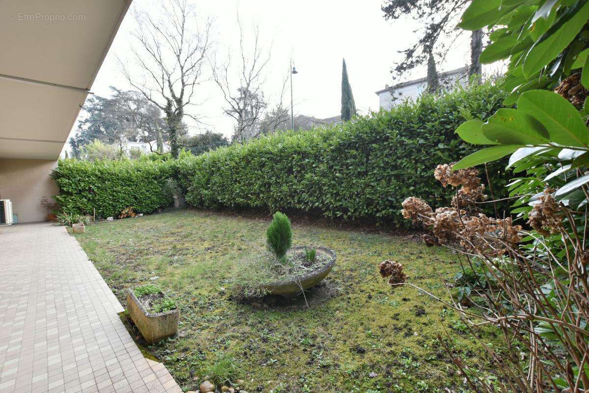 Appartement à TASSIN-LA-DEMI-LUNE