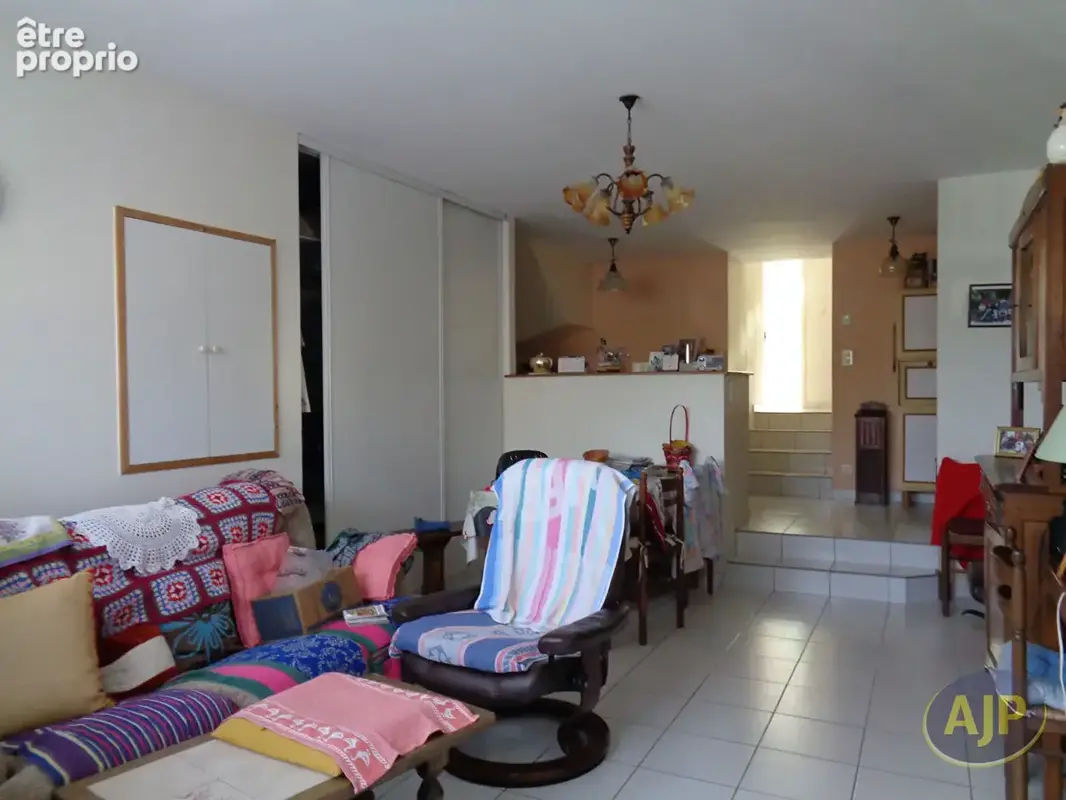 Maison + T2 Plumelec 9 pièce(s) 150.9 m2 - photo 13