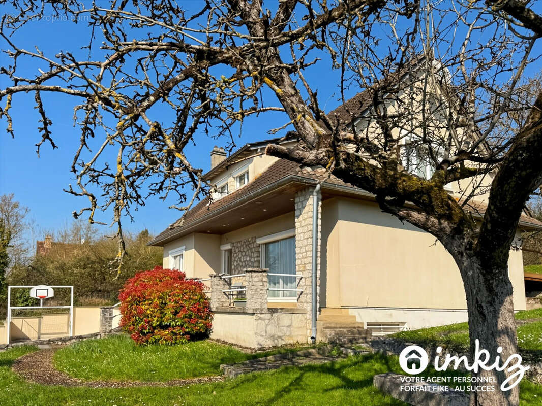Maison à VOULX