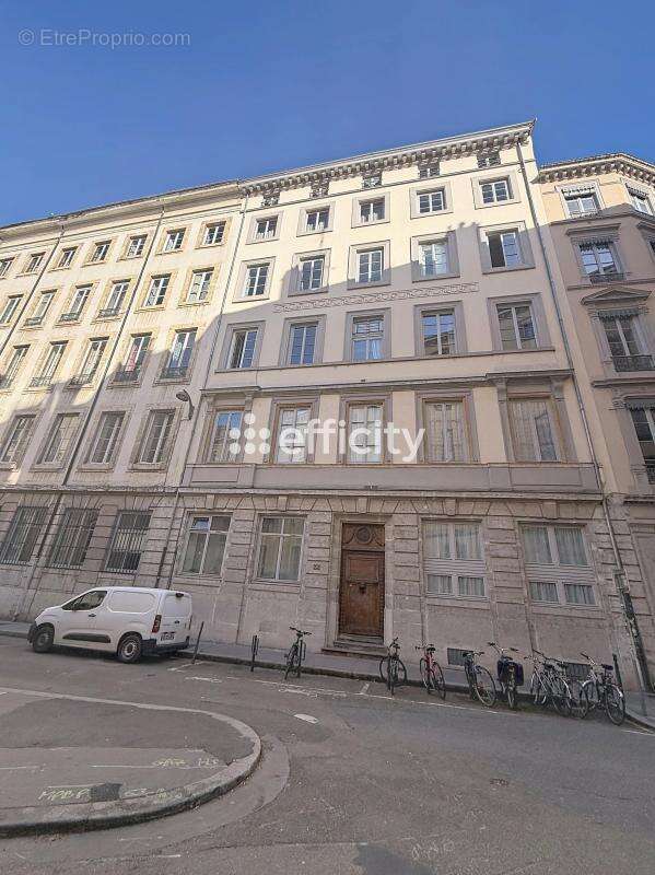 Appartement à LYON-1E
