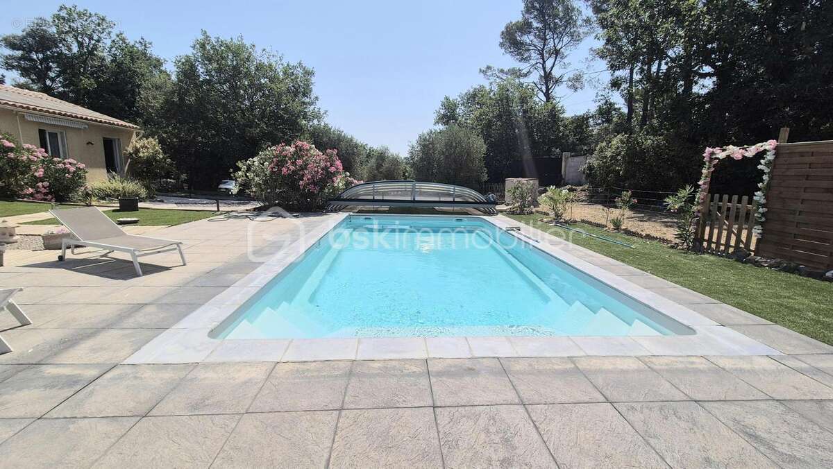 Maison à BESSE-SUR-ISSOLE