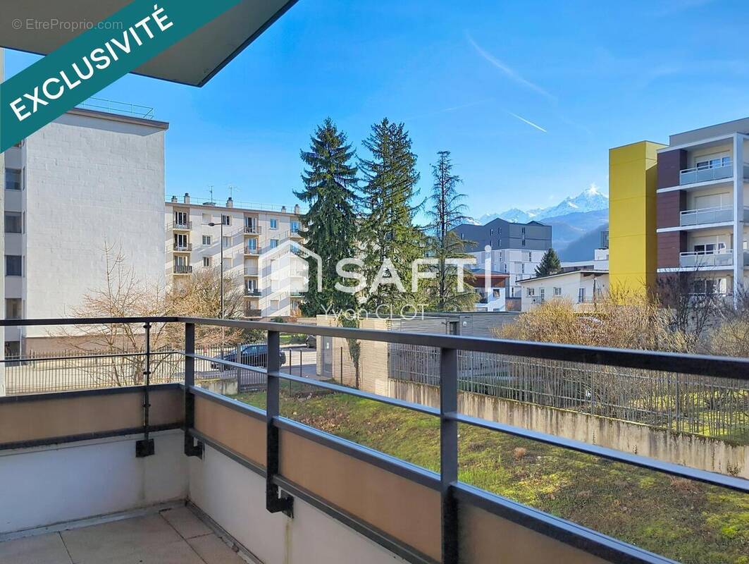 Photo 1 - Appartement à SAINT-MARTIN-D'HERES