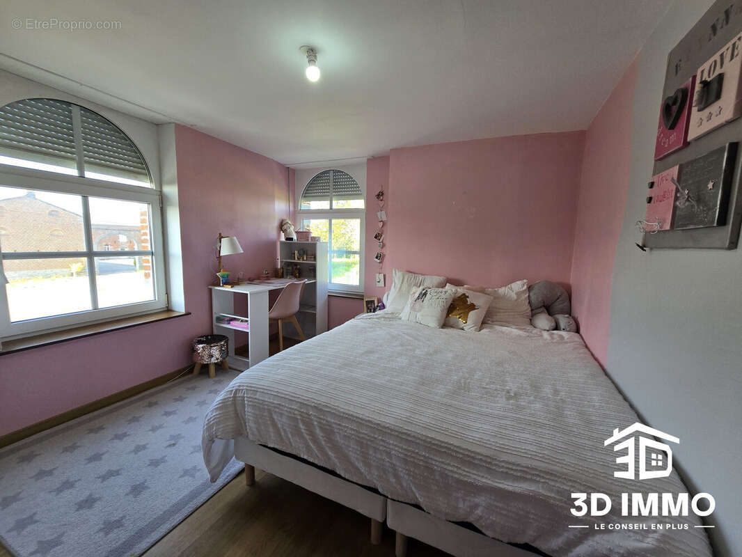 Maison à LEZ-FONTAINE