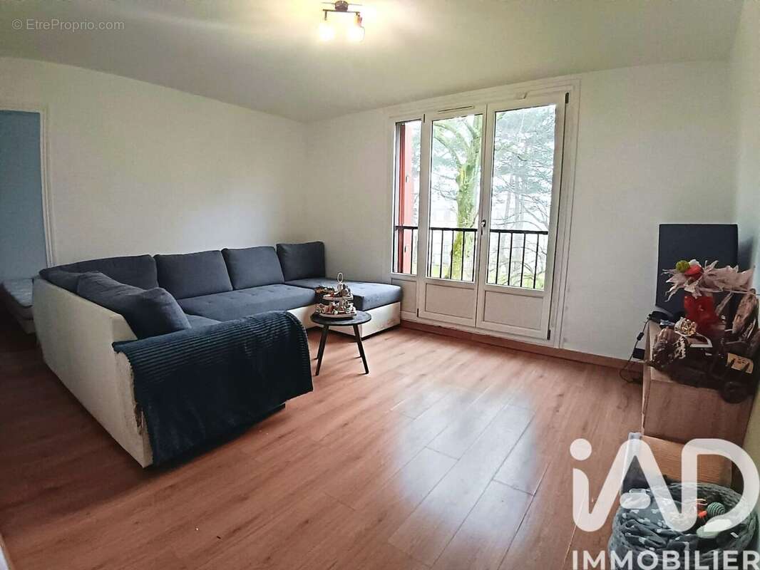 Photo 2 - Appartement à BRIE-COMTE-ROBERT