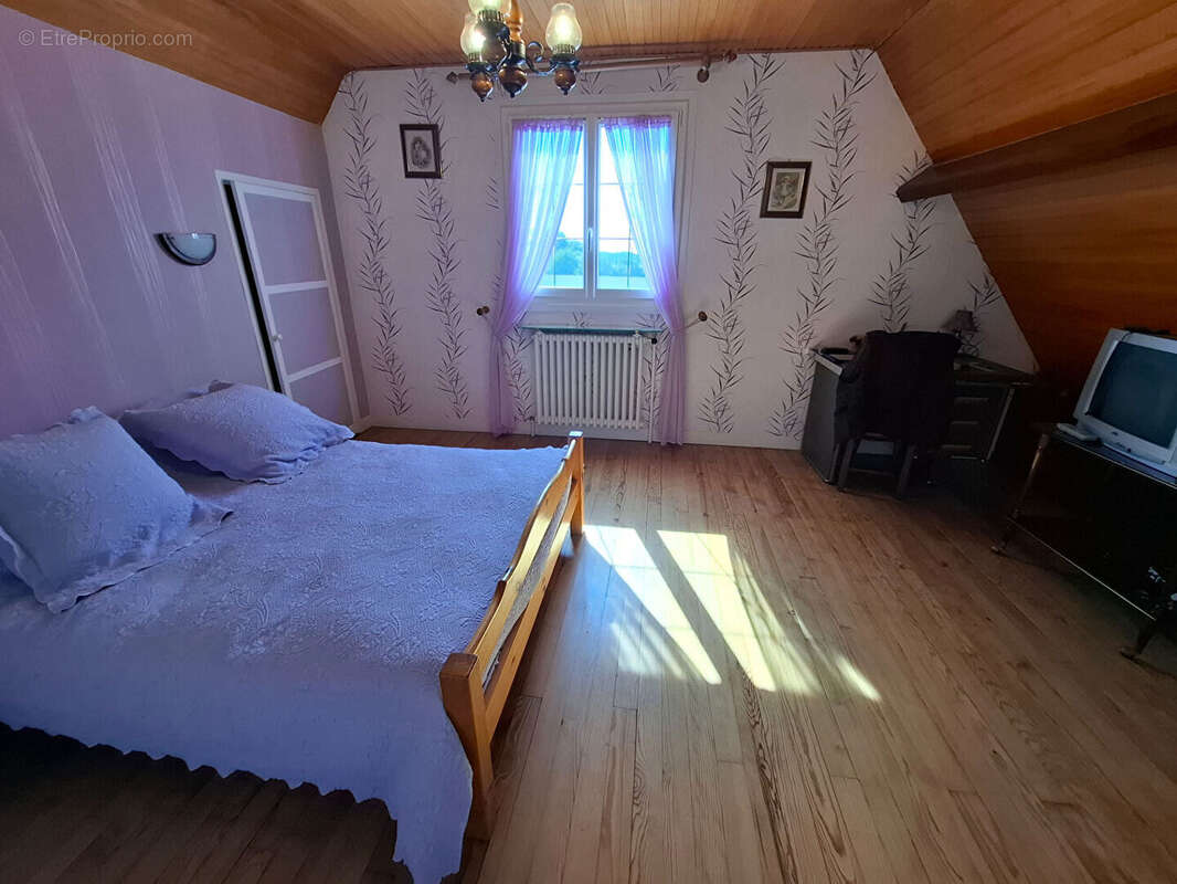 Maison à SAINTE-GENEVIEVE