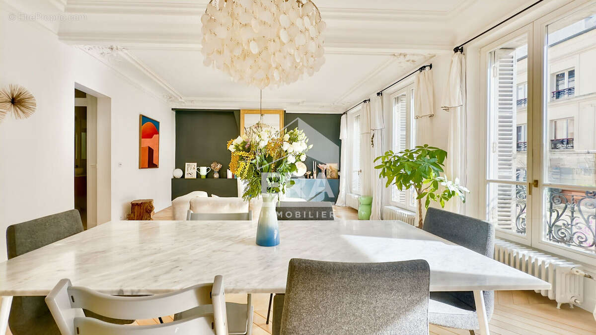 Appartement à PARIS-19E