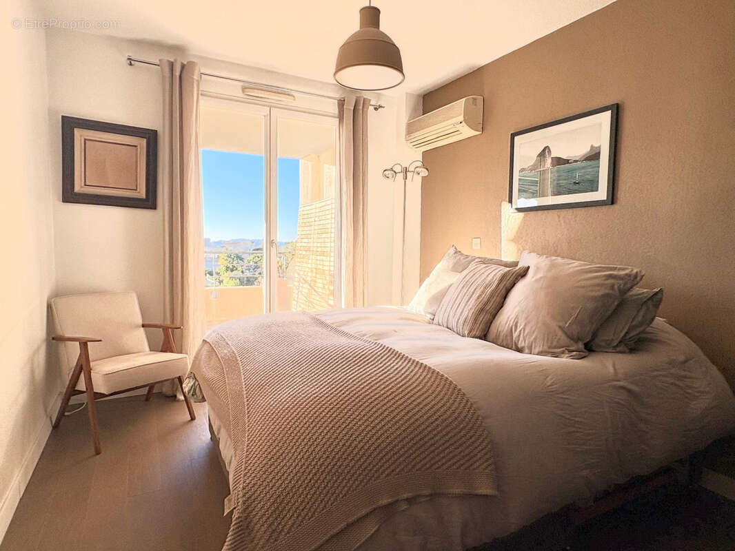 Appartement à MARSEILLE-8E