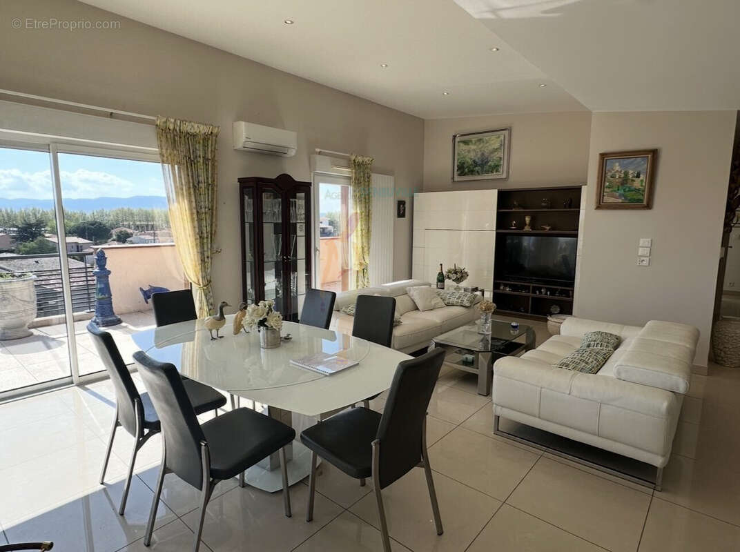 Appartement à FREJUS