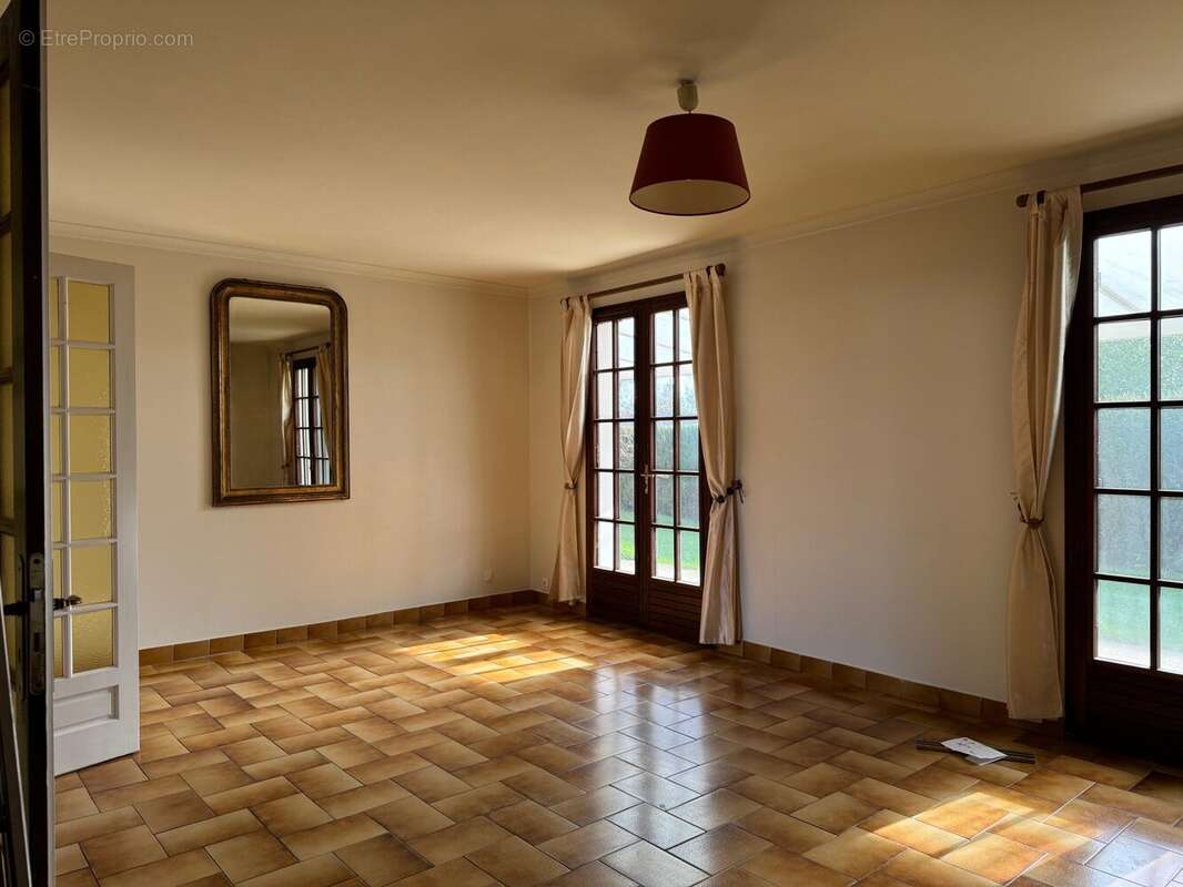 Maison à BERNAY