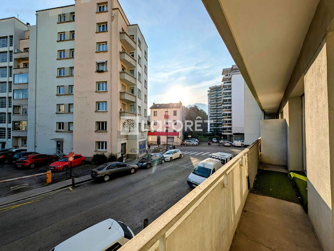 Appartement T3 73,22 m² secteur Mounier - photo 11