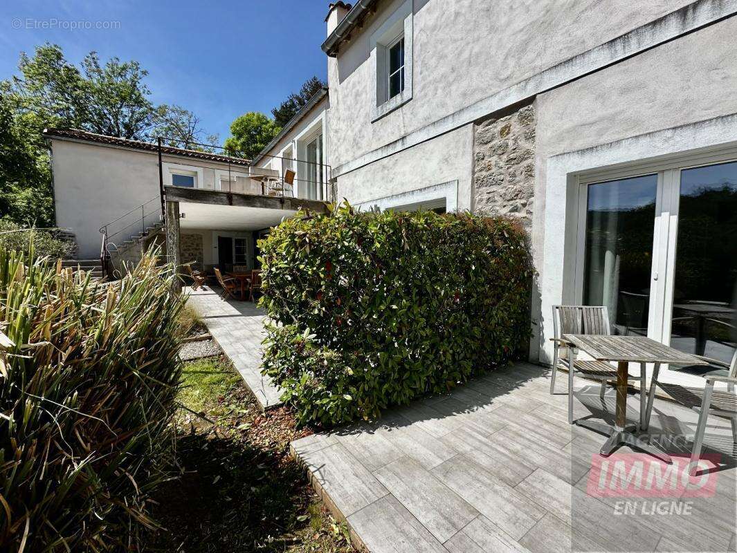 Maison 700 m² à Limoux  - photo 5