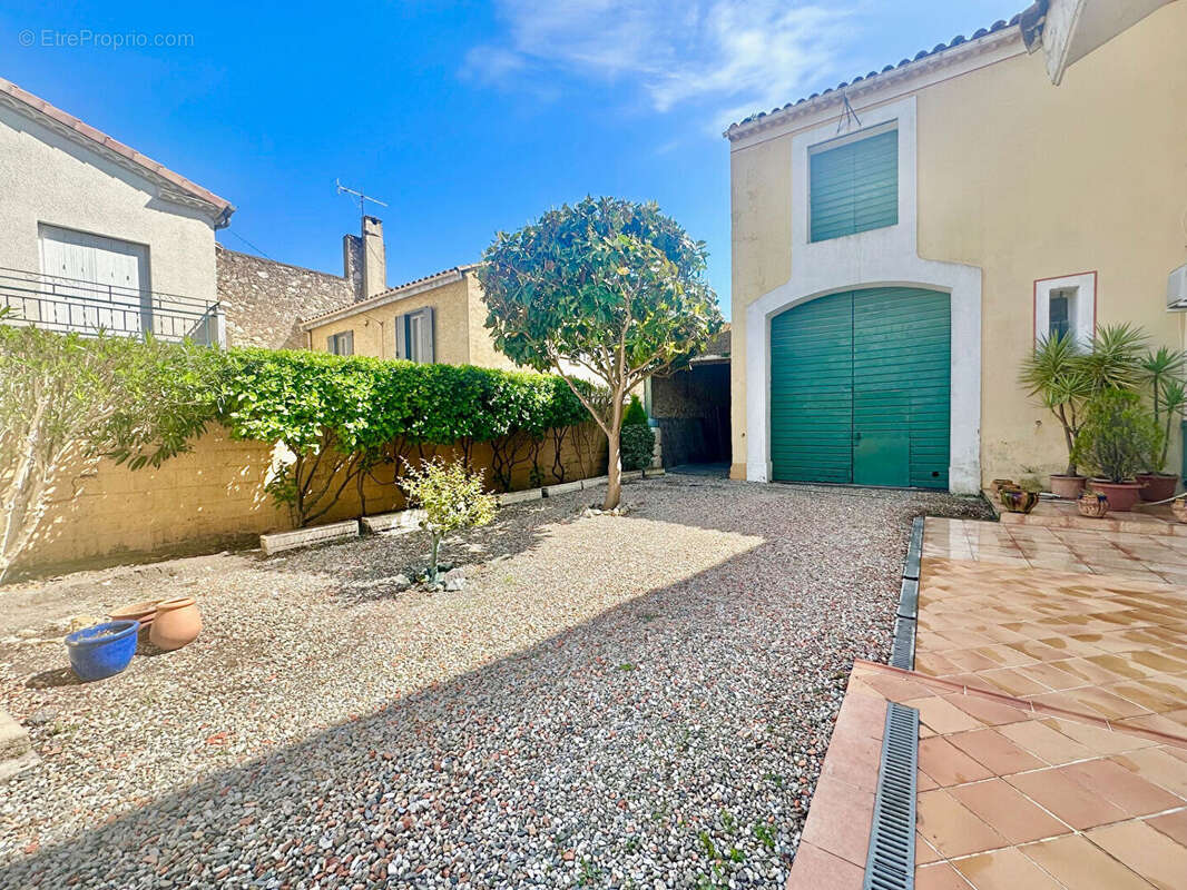 Maison à COURSAN