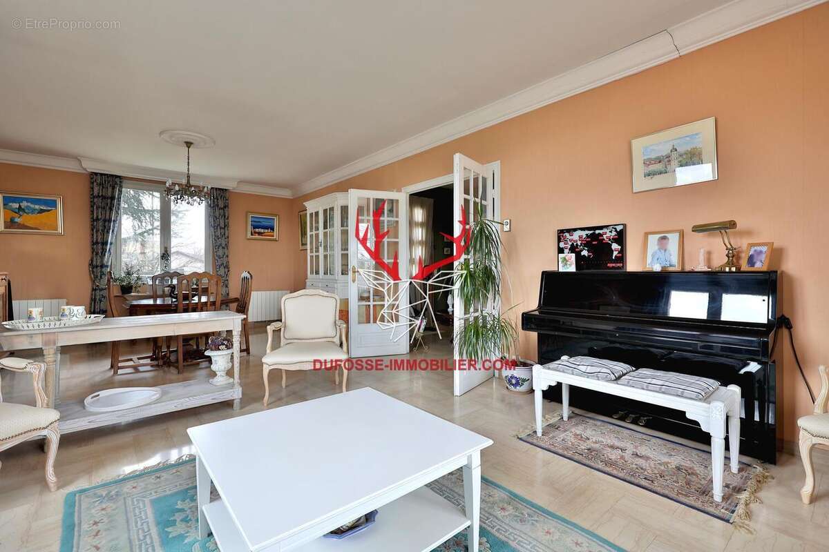 Photo 9 - Maison à LA TOUR-DE-SALVAGNY