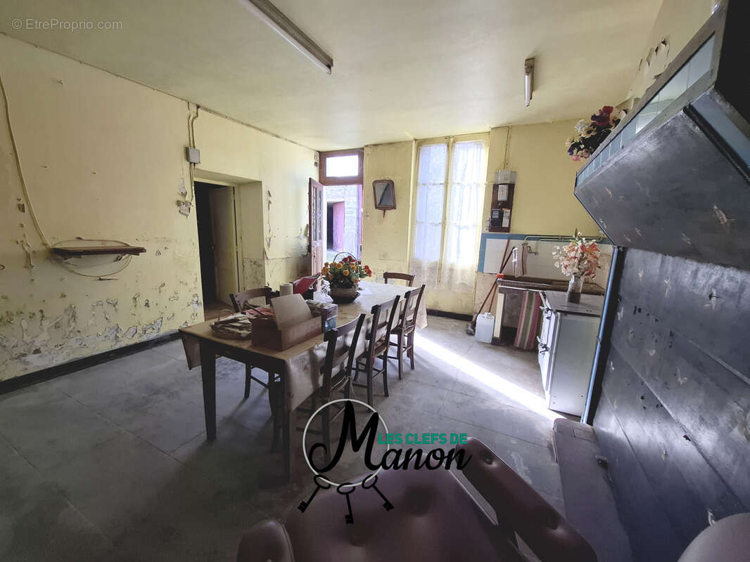 Maison à BESSINES-SUR-GARTEMPE