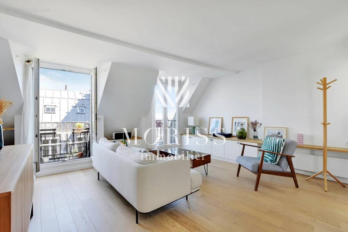 Appartement à PARIS-18E