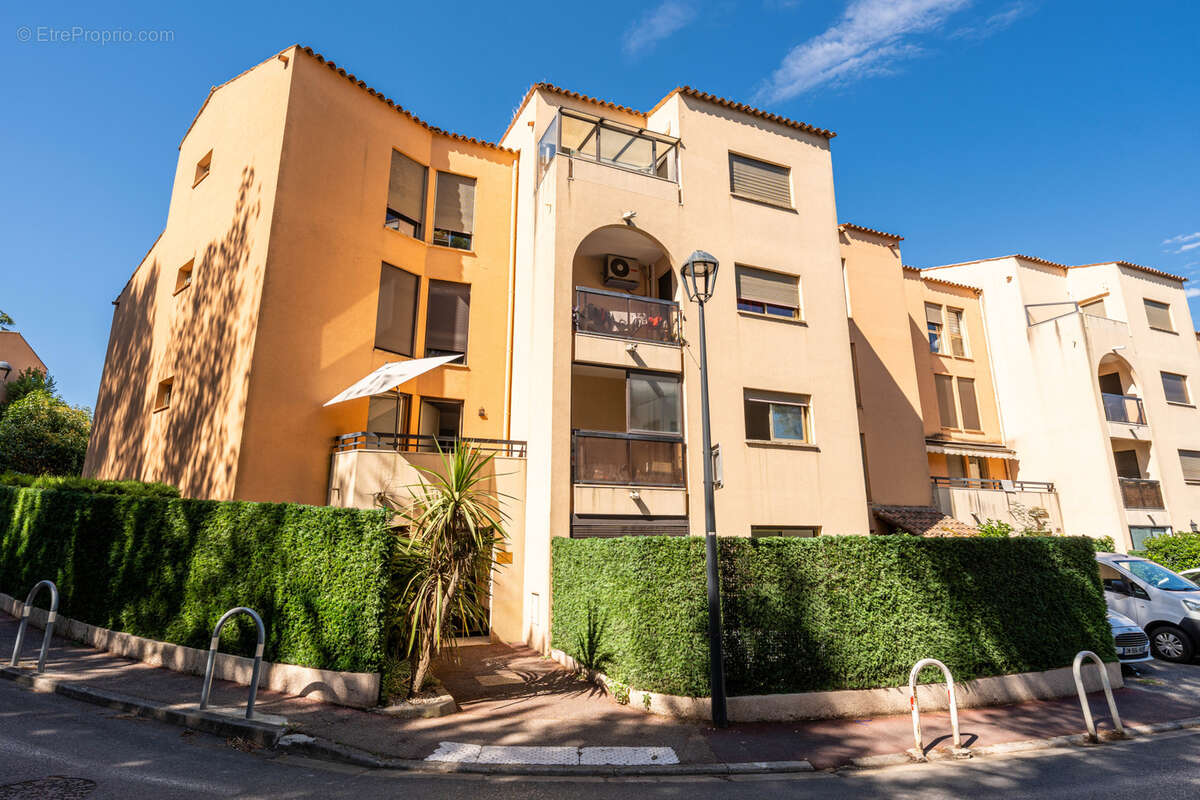 Appartement à MOUGINS