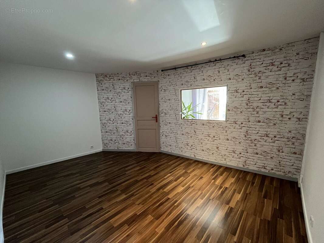 Maison à CULOZ
