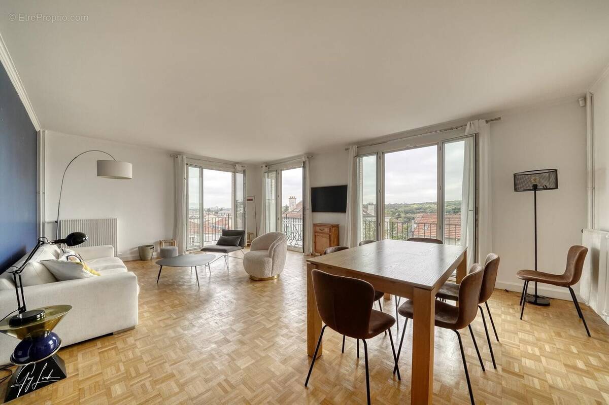 Appartement à GARCHES