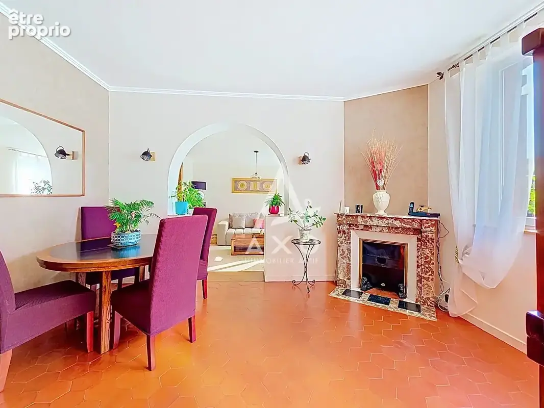 A VENDRE à CEPOY  Vaste maison de caractère, 5 chambres et nombreuses dépendances - photo 6
