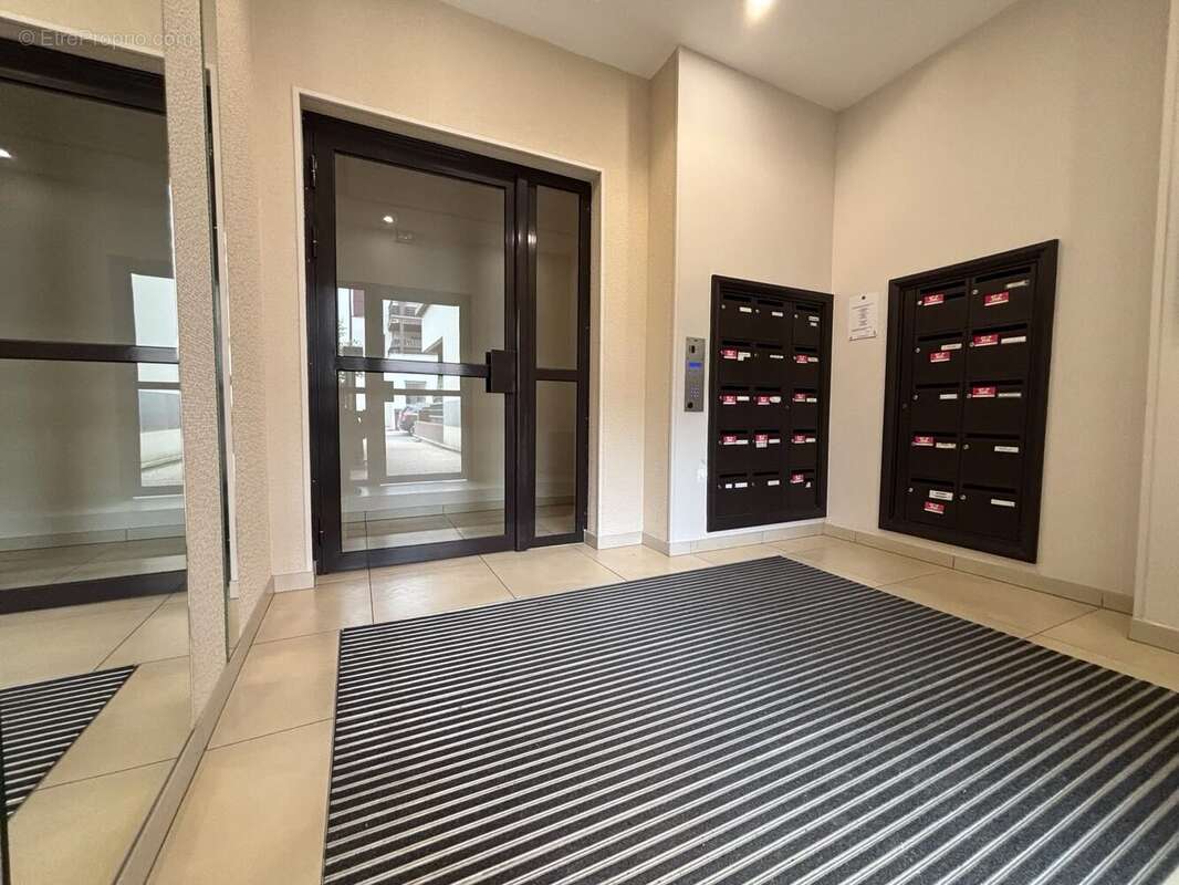 Appartement à SAINTRY-SUR-SEINE