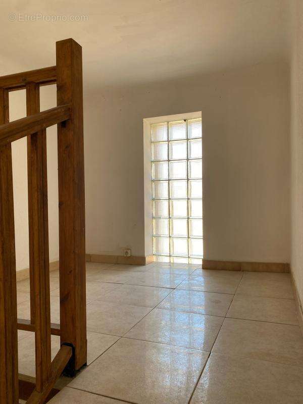 Maison à MIRAMAS