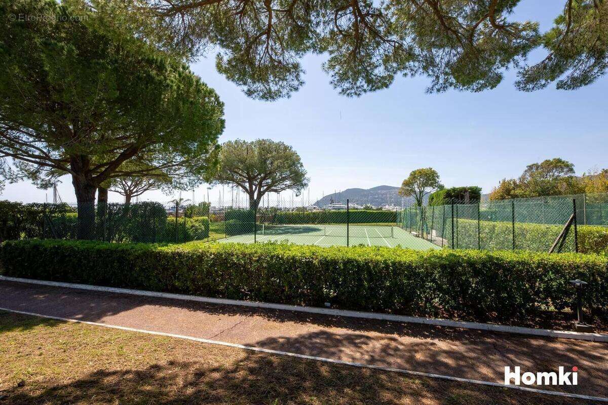 Appartement à MANDELIEU-LA-NAPOULE