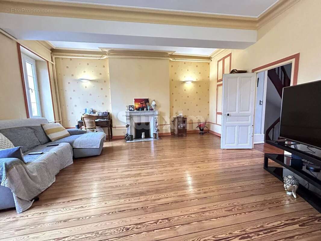 Appartement à SAINT-JEAN-DE-LOSNE