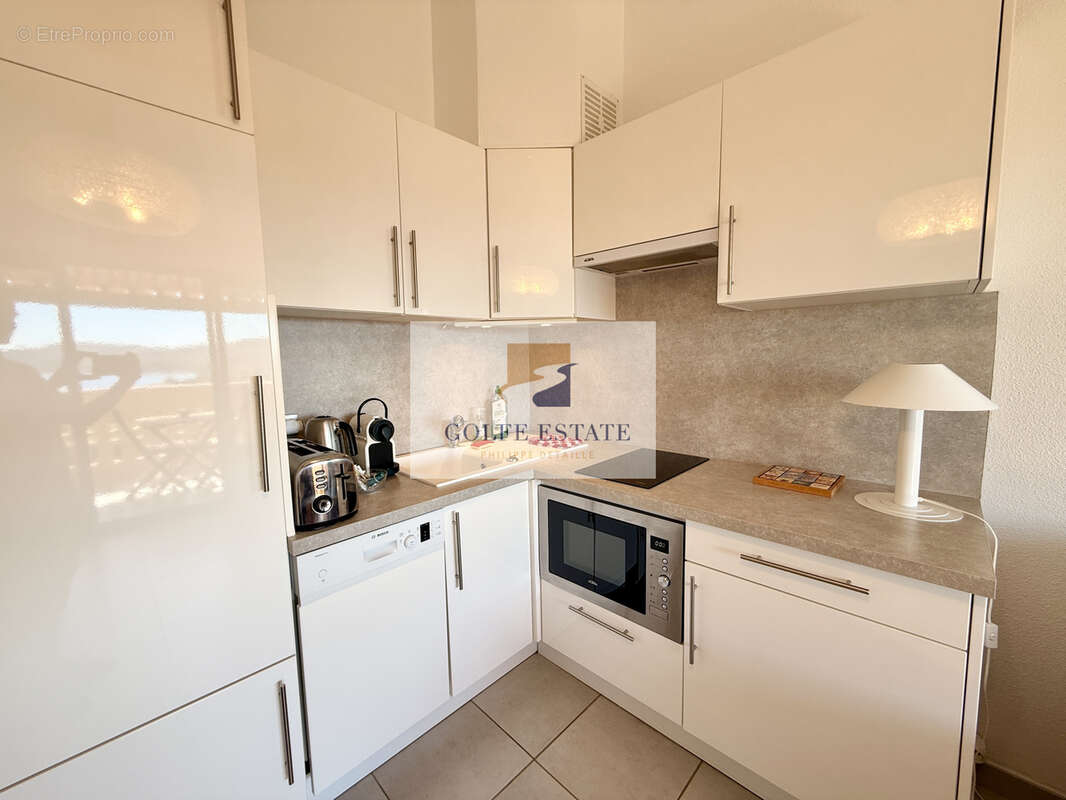 Appartement à LA CROIX-VALMER