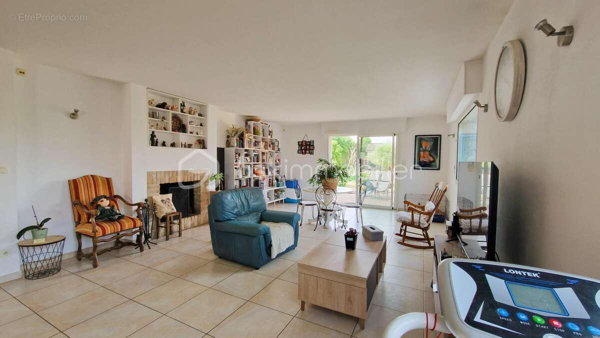Maison d'architecte 5 chambres – 220 m² utiles – Secteur recherché de Douai, à proximité immédiate de la Faculté de Droit - photo 3